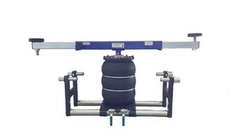 Podnośnik kanałowy pneumatyczny 3500kg z trawersem TP0042