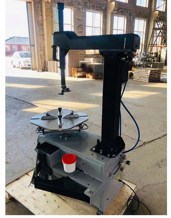MONTAŻOWNICA AUTOMATYCZNA Z RAMIENIEM RUNFLAT GRUBBER 