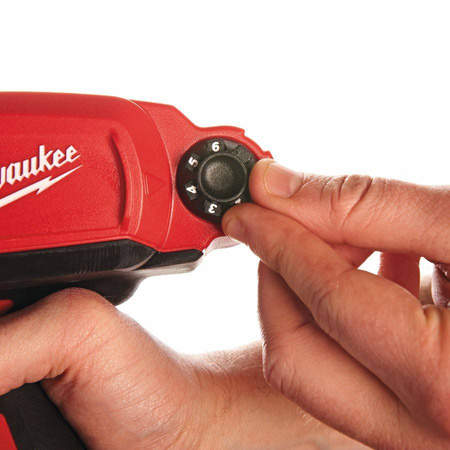 Pistolet do klejenia 600 ml M12PCG/600A-201B MILWAUKEE