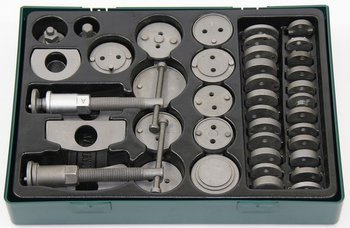 Kpl. do tłoczków hamulcowych z wkładką i plast. AN100002SP