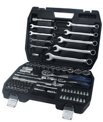 Zestaw kluczy nasadowych 1/4" + 1/2" i płasko-oczkowych - 82 elementy