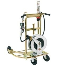 Zestaw olejowy na platformie ze zwijakiem i pompą 5:1 o wydajności 18 l/min