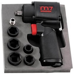 Klucz udarowy 1/2" 610Nm + zestaw 5 nasadek krótkich Mighty Seven NC-4610N