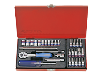 ZESTAW NASADEK 1/4''  31cz. KRÓTKIE,  6-kąt.  4 - 13mm, T8 -T30, HEX 3 - 10  Z  AKCESORIAMI, CHROM, KASETA