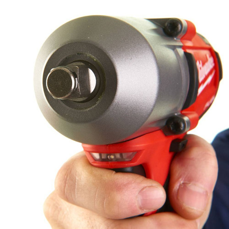 Klucz udarowy akumulatorowy 1/2" 610 Nm z pierścieniem M18 FMTIWF12-502X MILWAUKEE