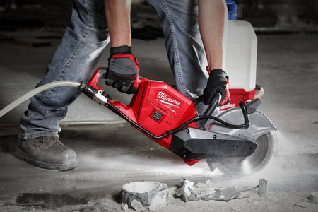 Przecinarka akumulatorowa do betonu 230 mm M18 FCOS230-121 MILWAUKEE