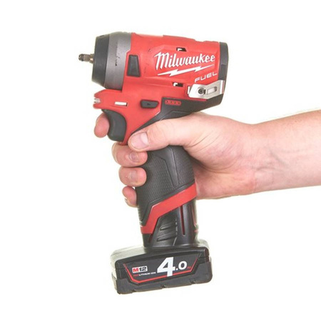 Klucz udarowy akumulatorowy 1/4" 136 Nm M12 FIW14-0 MILWAUKEE
