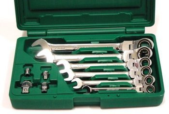 Kpl. kluczy płasko-oczkowych z grzechotką przegubowych z adapterami W66110S