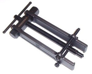 Ściągacz dwuramienny z blokadą 35-80 AE310050