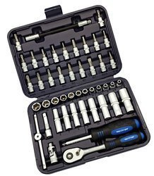 Zestaw kluczy nasadowych 1/4" - 46 elementów