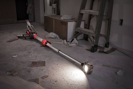 Lampa stojąca akumulatorowa 1400 lm M12 SAL-0 MILWAUKEE
